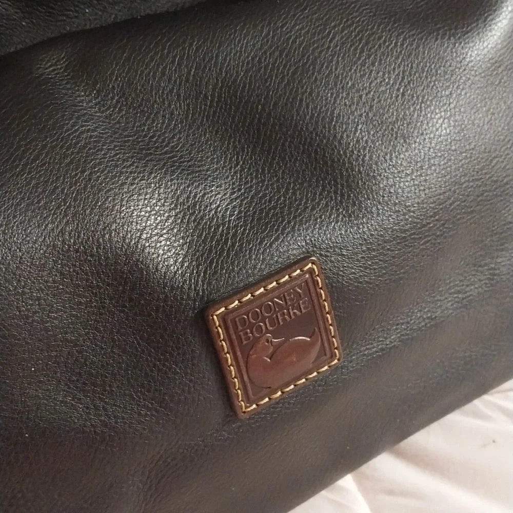 Dooney and Bourke Large Hobo - Picture 2 of 12